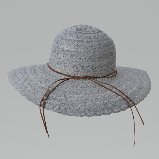 Sommerhut in Spitzenoptik