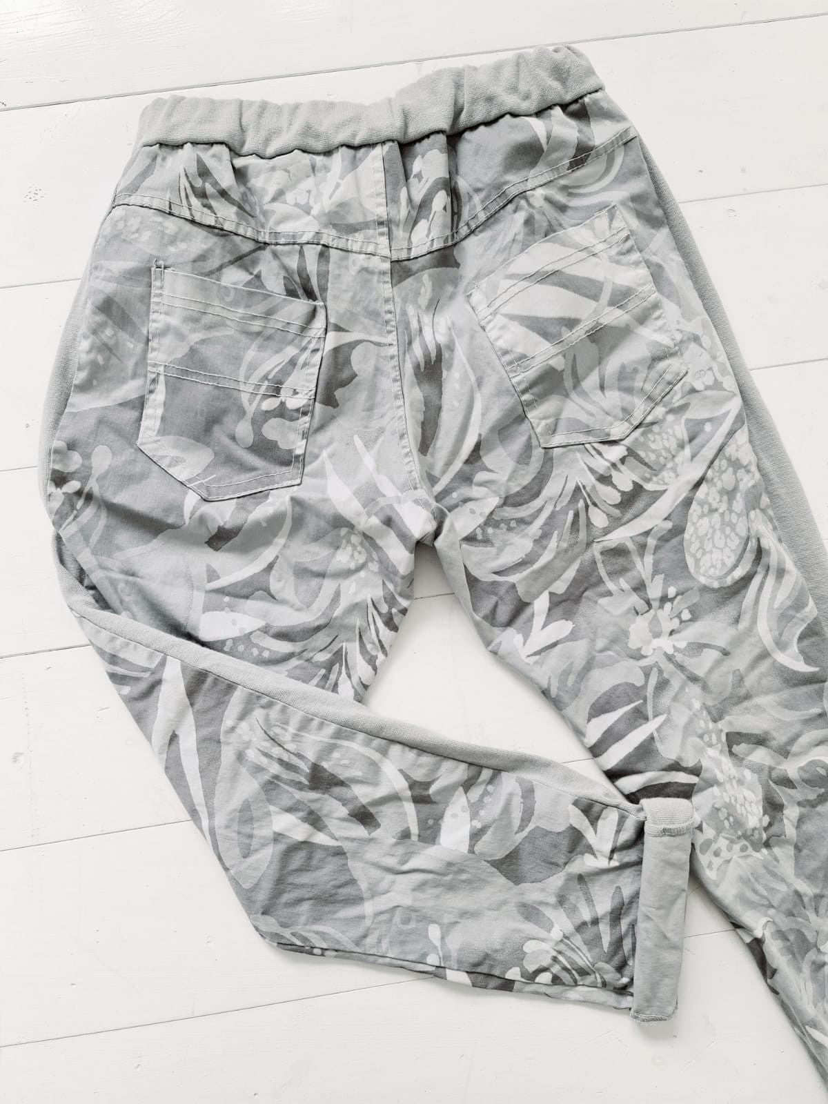 WILD PERFECT JOGGER IN DREI FARBEN